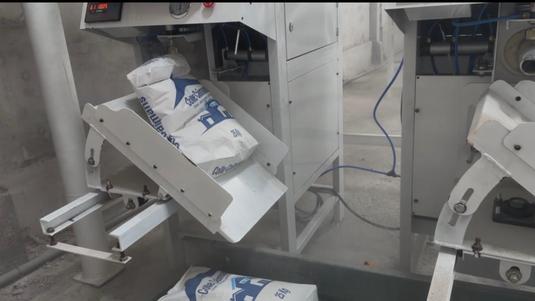 Ligne de production IMCI — machines en activité